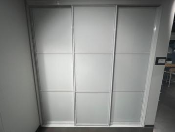 Kvik schuifdeuren | Mat wit glas | 60% korting l Nieuw beschikbaar voor biedingen