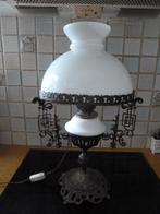 antieke koperen lamp met melkglas kap, Ophalen