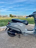 Vespa Sprint Akrapovic, Fietsen en Brommers, Scooters | Vespa, Ophalen, Gebruikt, Overige modellen, Benzine