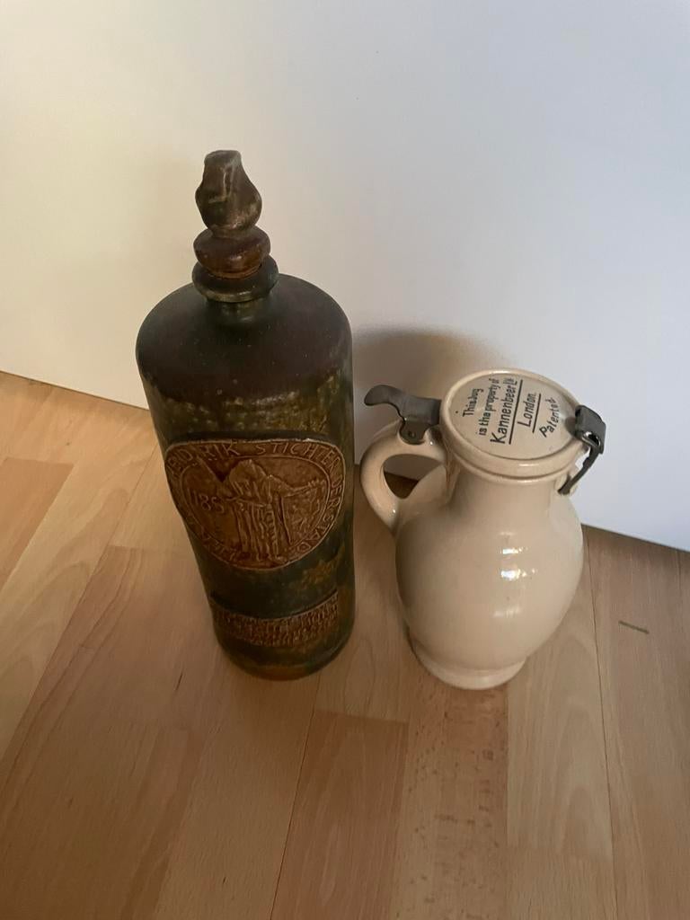 Twee oude kannen, Ophalen of Verzenden