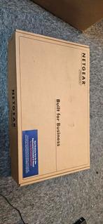 NETGEAR GSM7248-200EUS, Computers en Software, Ophalen of Verzenden, Zo goed als nieuw