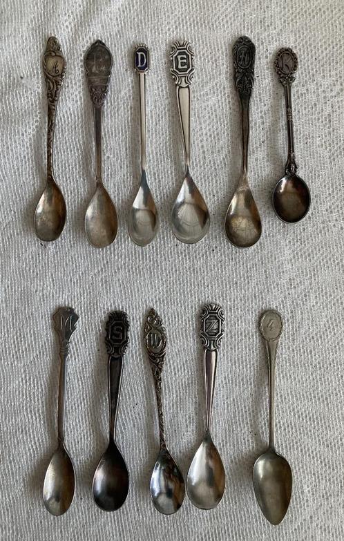 Brocante oude theelepeltjes - letterlepeltjes, Antiek en Kunst, Curiosa en Brocante, Ophalen of Verzenden