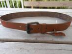 Mooie bruine leren riem met een patroon stiksel, Verzenden, Echt leder, 3 tot 5 cm, Bruin
