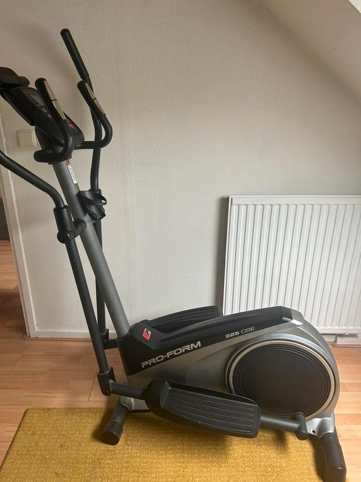 Crosstrainer pro-form 225cse, Sport en Fitness, Fitnessapparatuur, Gebruikt, Crosstrainer, Ophalen