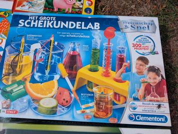 Clementoni Het Grote Scheikundelab beschikbaar voor biedingen