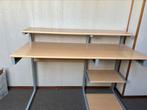 Mooi bureautje te koop !!!!!, Ophalen, Zo goed als nieuw