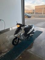 Peugeot V-clic brom, Ophalen, Overige modellen, Maximaal 45 km/u, Zo goed als nieuw