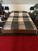 Compleet slaapkamer (twijfelaar bed 140 cm breed) ameublemen, Ophalen, Bruin, Strak klassiek, 140 cm