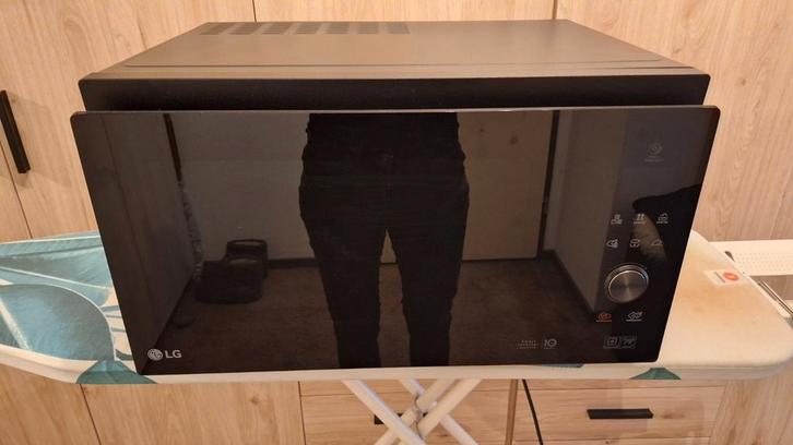 LG Combimagnetron - Perfect voor elk gerecht!, Witgoed en Apparatuur, Magnetrons, Gebruikt, Vrijstaand, Combimagnetron, 45 tot 60 cm