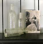 Set Franse vintage flesjes met maatverdeling licht iriserend