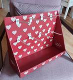 Displayrek met hartjes, Ophalen, Zo goed als nieuw