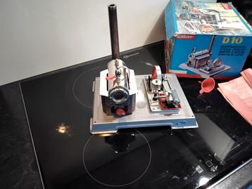  Stoommachine Wilesco D10  in de originele doos  beschikbaar voor biedingen