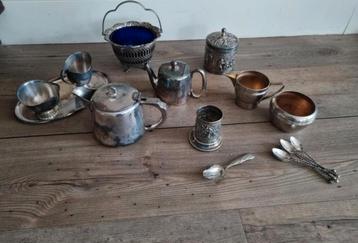 Diverse verzilverde items beschikbaar voor biedingen