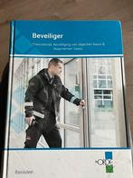 Beveiliger Theorieboek - Basisdeel, Boeken, Ophalen of Verzenden, Zo goed als nieuw, MBO
