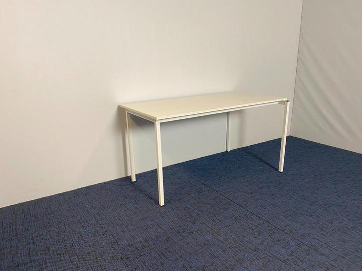 20 x Vergadertafel (stapelbaar), wit blad, 140 x 70 cm., Huis en Inrichting, Bureaus, Gebruikt, Ophalen