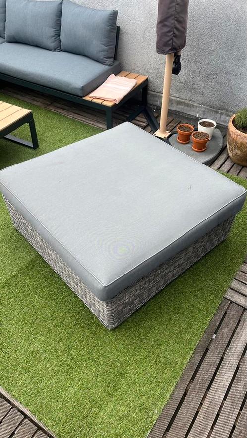 Grijze hocker voor buiten, Tuin en Terras, Tuinsets en Loungesets, Loungeset, Wicker, Hocker, Ophalen