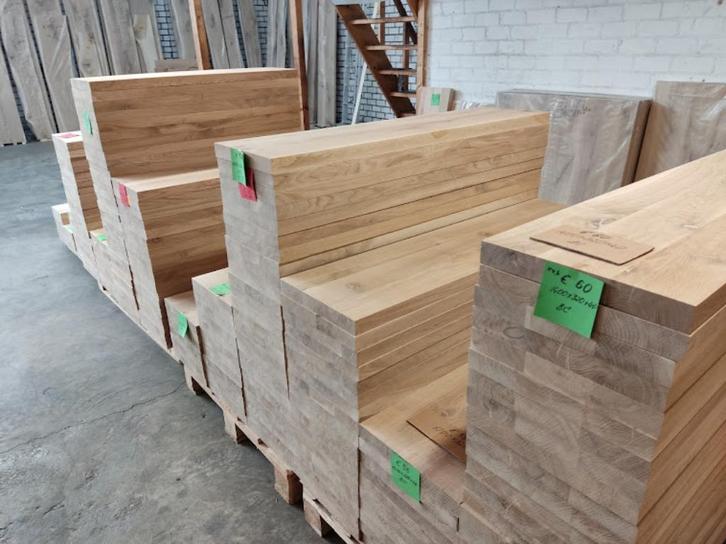 Eiken traptreden 40mm dik, eiken bordes 40 mm, traprenovatie, Huis en Inrichting, Woonaccessoires | Wandplanken en Boekenplanken