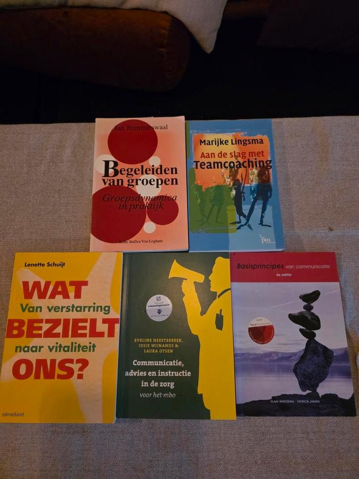 Boeken Communicatie, Groepen, Teamcoaching - 5 stuks, Boeken, Economie, Management en Marketing, Gelezen, Personeel en Organisatie