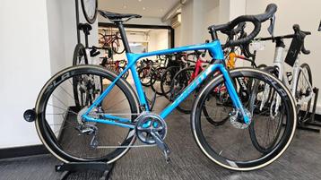 racefiets giant tcr advanced  pro 0 disc carbon  beschikbaar voor biedingen
