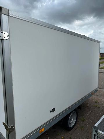 Hapert Azure H-1 Aanhanger 305x180cm beschikbaar voor biedingen