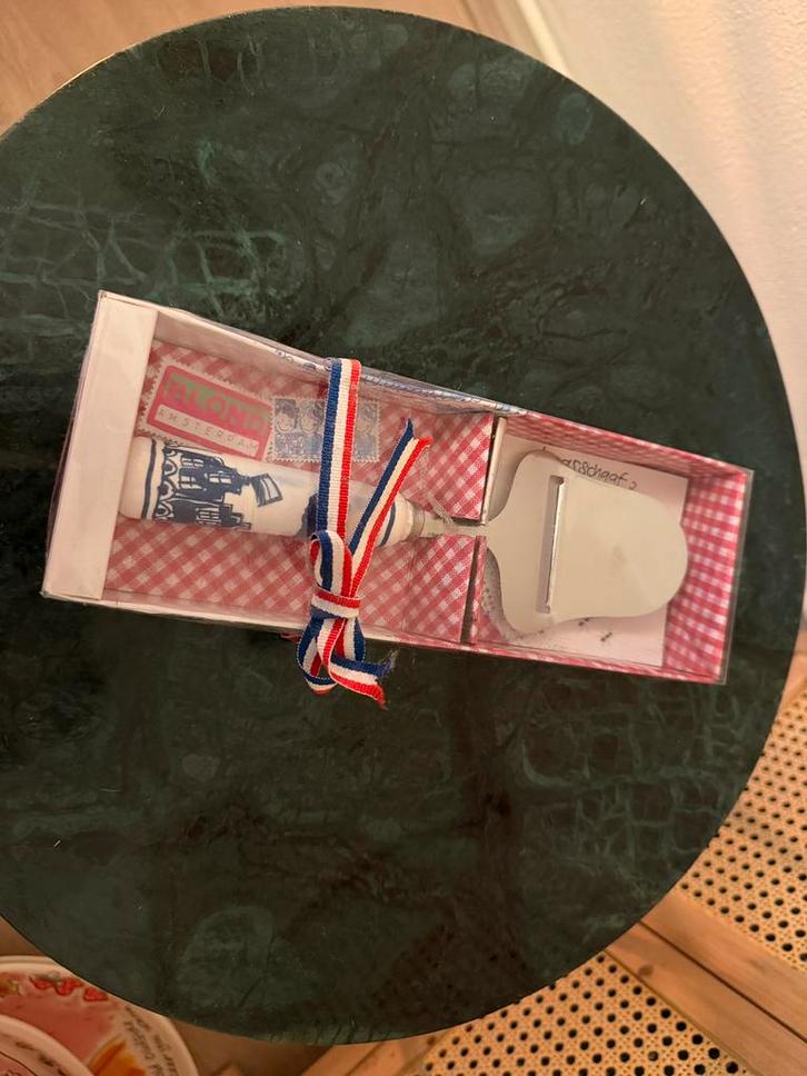 Blond Amsterdam kaasschaaf, Huis en Inrichting, Keuken | Servies, Zo goed als nieuw, Blond Amsterdam, Aardewerk, Ophalen of Verzenden