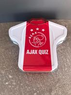 Ajax spel met 50 quiz vragen in metalen shirt doosje, Ophalen of Verzenden, Zo goed als nieuw