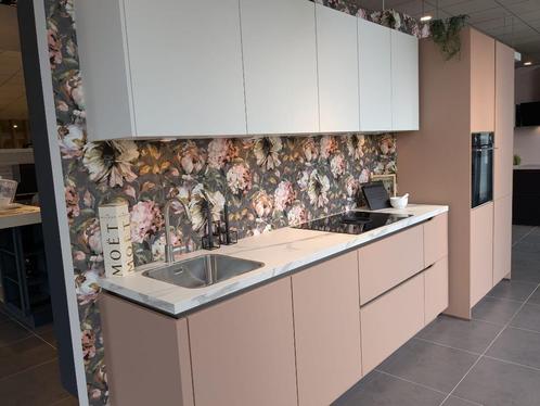 Moderne greeploze keuken, koraal wit recht model, Huis en Inrichting, Keuken | Complete keukens, Nieuw, Overige typen, Rood, Kunststof