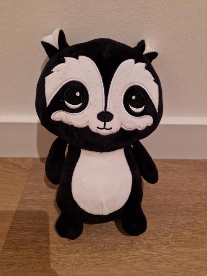 Knuffel stinkdier wasbeer Zeeman zwart wit 30 cm K7740, Kinderen en Baby's, Speelgoed | Knuffels en Pluche, Zo goed als nieuw