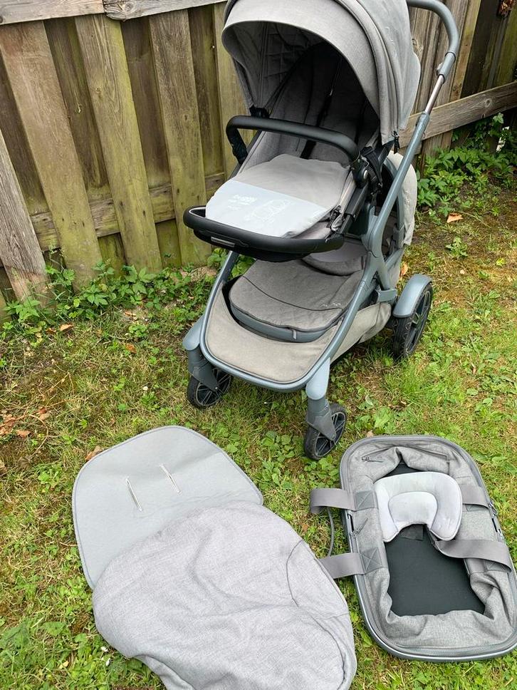 Nuna Demi Grow duowagen en kinderwagen- Grijs, Kinderen en Baby's, Kinderwagens en Combinaties, Zo goed als nieuw, Kinderwagen