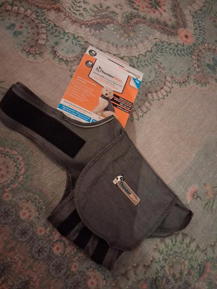 Thundershirt maat M, Dieren en Toebehoren, Honden-accessoires, Nieuw, Ophalen of Verzenden