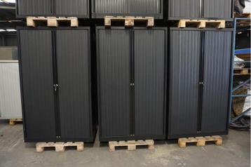 Zwarte roldeurkast archiefkast, dossierkast kantoorkast beschikbaar voor biedingen