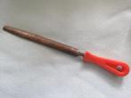 Beeldhouwgereedschap Fijne vijl ronde en platte kant 20 cm, Hobby en Vrije tijd, Ophalen of Verzenden, Gebruikt, Gereedschap of Toebehoren