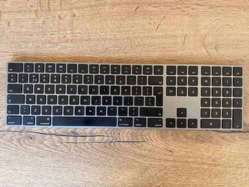 Apple Magic Keyboard met toetsenblok - Space Gray - A1843, Computers en Software, Toetsenborden, Zo goed als nieuw, Qwerty, Draadloos