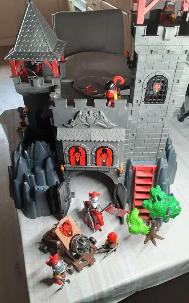 3269 rode drakenkasteel met 4 sets!, Kinderen en Baby's, Speelgoed | Playmobil, Zo goed als nieuw, Complete set, Ophalen of Verzenden