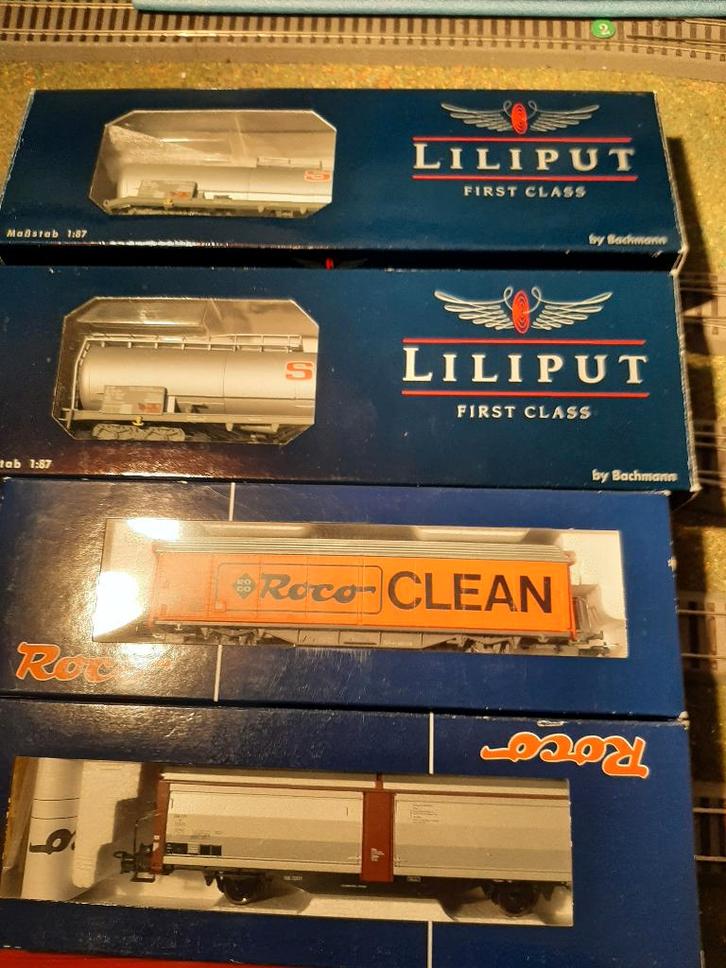 2x lilliput shell 1x roco boxcar 1x clean wagon, Hobby en Vrije tijd, Modeltreinen | H0, Zo goed als nieuw, Wagon, Gelijkstroom