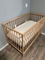 Babybedje, beuken, Foammatras, 2 Hoeslaken, 60x120 cm, Ophalen, Zo goed als nieuw, Ledikant