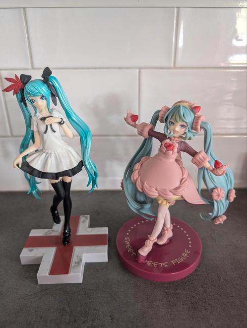 Miku figurines 2 keer, Verzamelen, Poppetjes en Figuurtjes, Zo goed als nieuw, Ophalen of Verzenden