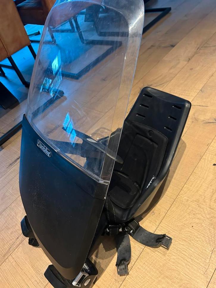 Bobike fiets kinderstoeltje voorop, Fietsen en Brommers, Fietsaccessoires | Fietsstoeltjes, Gebruikt, Voorzitje, Voetsteuntjes