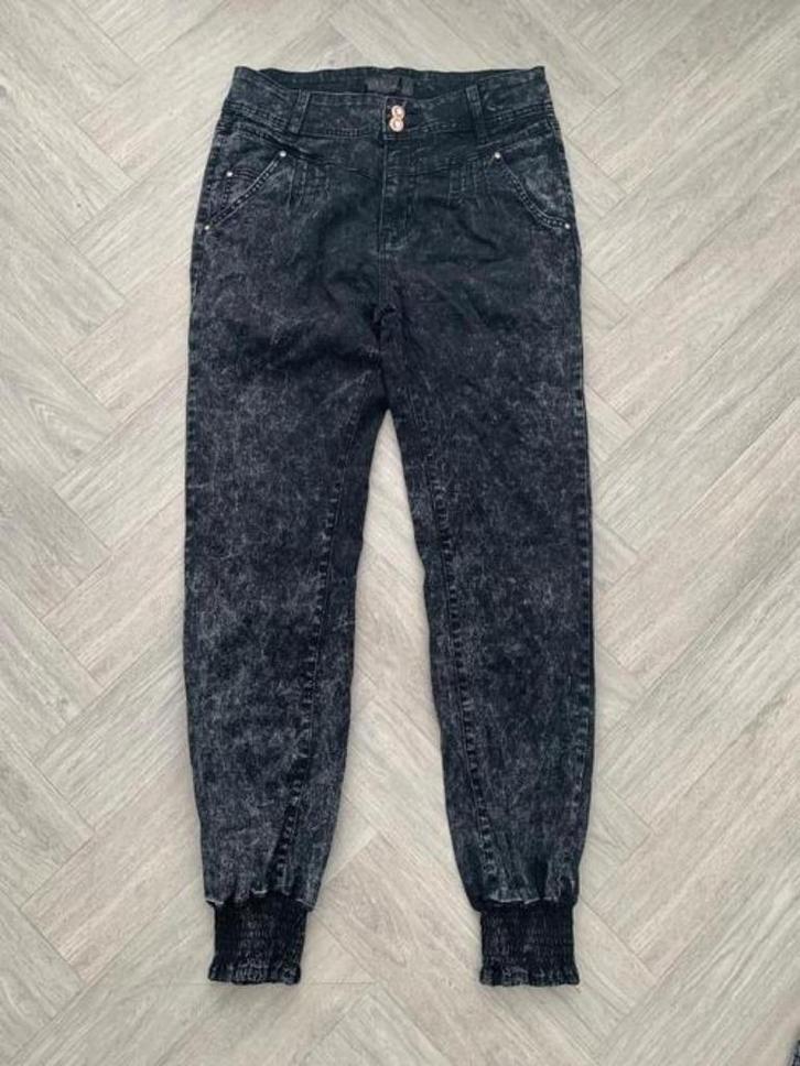 Zwarte jeans broek maat 40!, Kleding | Dames, Spijkerbroeken en Jeans, Nieuw, W30 - W32 (confectie 38/40), Zwart, Verzenden