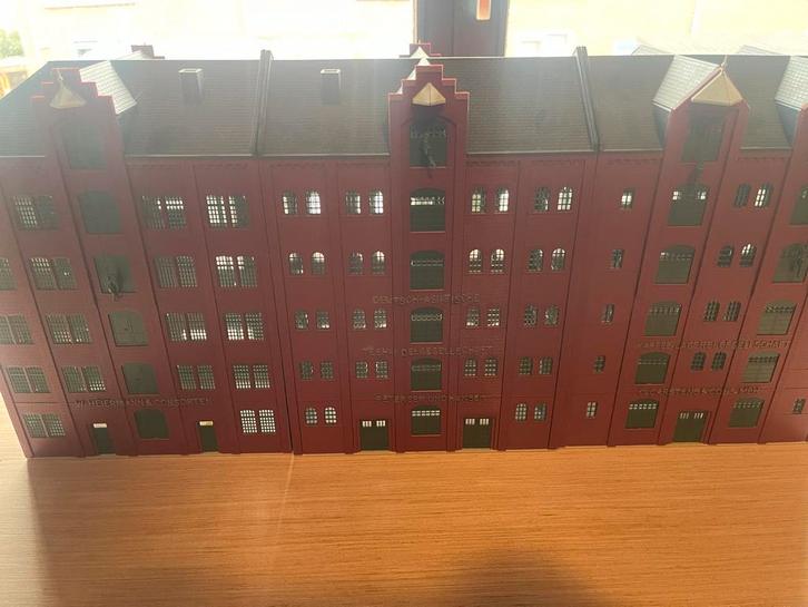 Trix 66151 66152 66153 Modelspoor Gebouw pakhuis, Hobby en Vrije tijd, Modeltreinen | H0, Zo goed als nieuw, Brug, Tunnel of Gebouw