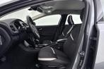 Volvo V40 1.5 T3 Dynamic Edition | Trekhaak | Org NL | Stoel, Stof, 4 cilinders, 700 kg, Origineel Nederlands