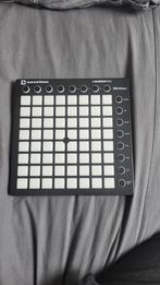 Launchpad MK2 *inclusief hoes*, Muziek en Instrumenten, Midi-apparatuur, Ophalen of Verzenden, Nieuw