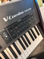 Roland VR-700 Combo Keyboard + Stagg PA Speaker – Compleet, Hobby en Vrije tijd, Ophalen, Gebruikt