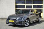 Audi A3 Limousine 35 TFSI 150PK! Automaat S-Edition S-Line B, Auto's, Audi, 65 €/maand, 4 cilinders, 690 kg, Hybride Elektrisch/Benzine