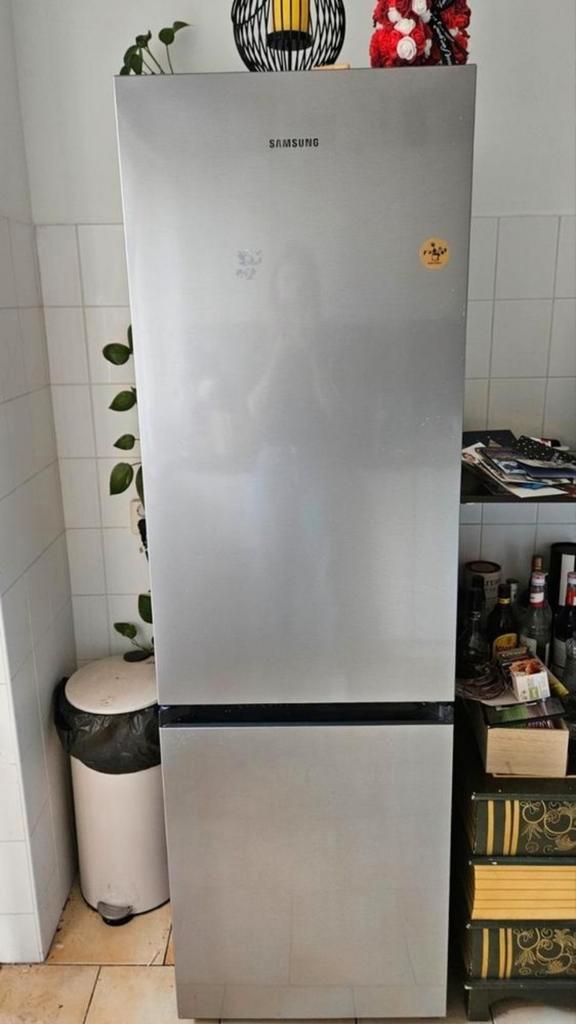 Zgan Samsung Koelkast met Vriesvak, 1,5 jaar oud, Witgoed en Apparatuur, Koelkasten en IJskasten, Zo goed als nieuw, Met vriesvak