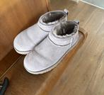 Ugg maat 39, Kleding | Dames, Schoenen, UGG, Overige kleuren, Lage of Enkellaarzen, Nieuw