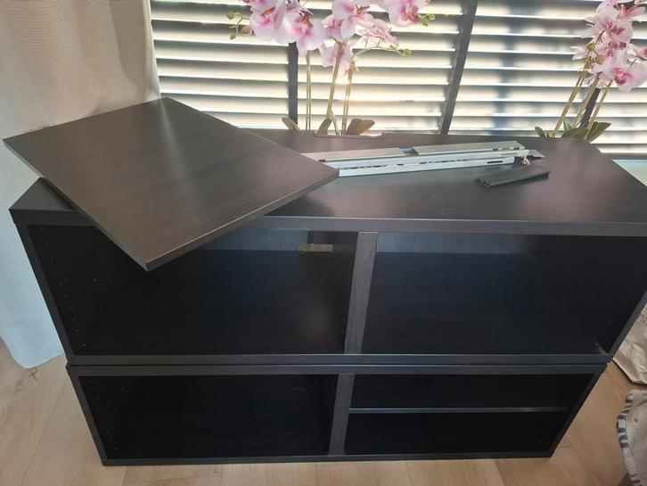 2 x Ikea Besta kast, Huis en Inrichting, Kasten | Dressoirs, Gebruikt, 100 tot 150 cm, 25 tot 50 cm, Met deur(en), Met plank(en)