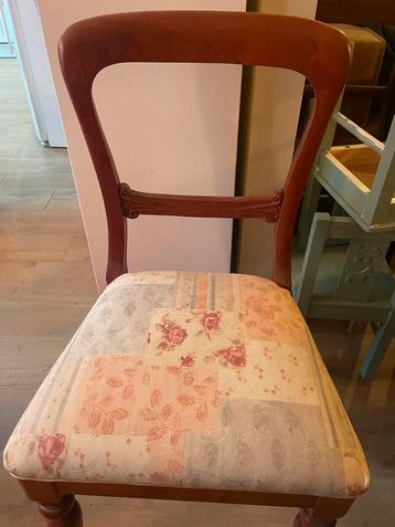 Eettafelstoelen klassiek beschikbaar voor biedingen