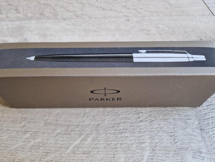 Parker pen zwart (Nieuw!), Verzamelen, Pennenverzamelingen, Nieuw, Balpen, Parker, Met doosje, Ophalen of Verzenden