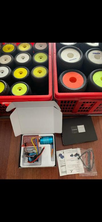 Hobbywing Xerun 4274 v / 2200kv 2 - 6s combi max + 2set nog  beschikbaar voor biedingen